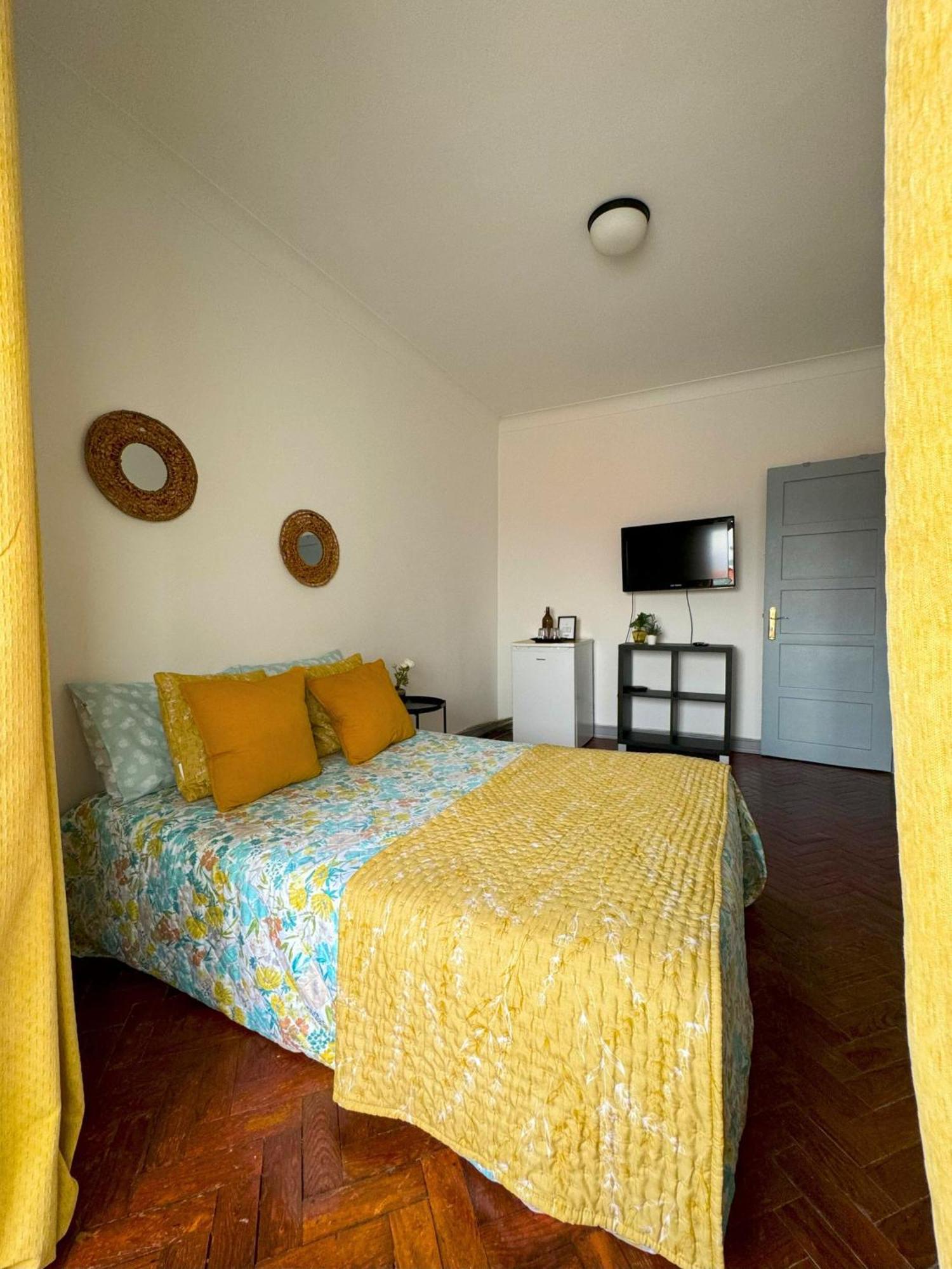 Casas Da Eva - Campolide Appartement Lissabon Buitenkant foto